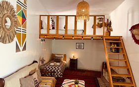 Art Riad Au Bord De La Mer 1